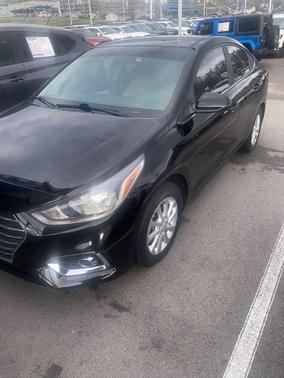 Absolute Black 2022 Hyundai Accent SEL