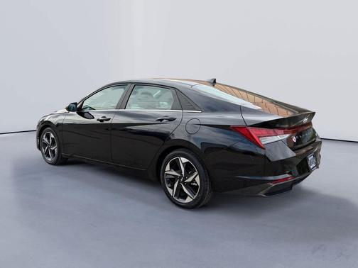 2023 Hyundai ELANTRA HEV Limited