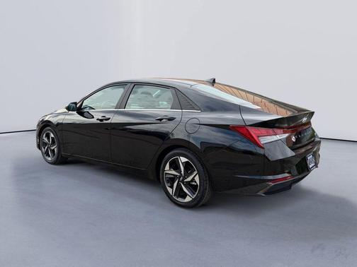 2023 Hyundai ELANTRA HEV Limited