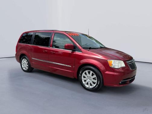 2013 Chrysler Town & Country Touring