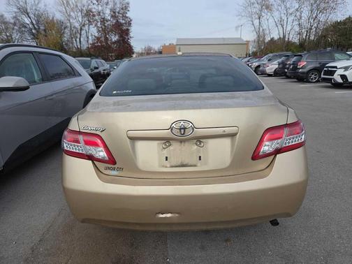 2011 Toyota Camry LE