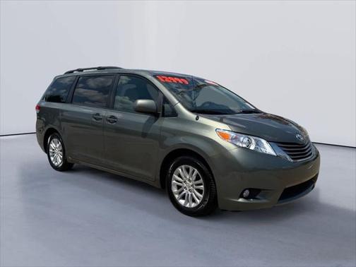 2011 Toyota Sienna XLE