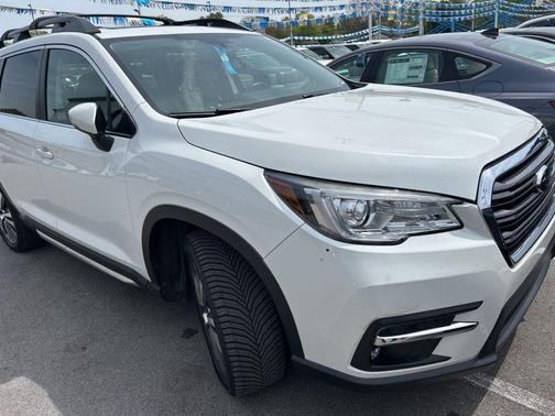 Crystal White Pearl 2020 Subaru Ascent Limited 7-Passenger