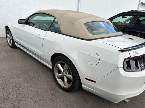 2014 Ford Mustang V6 Premium