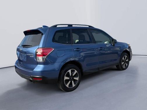2017 Subaru Forester 2.5i Limited