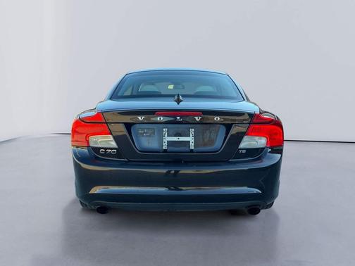 2011 Volvo C70 T5