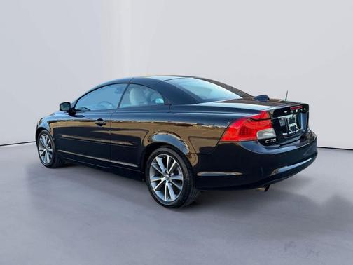 2011 Volvo C70 T5