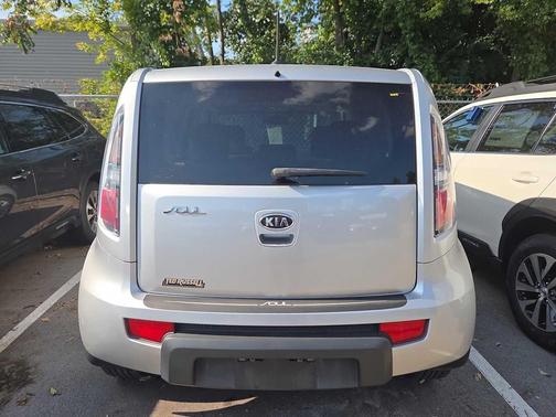 2011 Kia Soul +