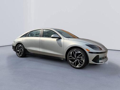 2025 Hyundai IONIQ 6 SEL