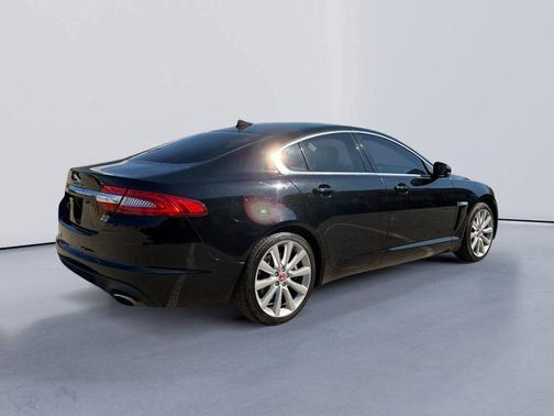 2014 Jaguar XF SC