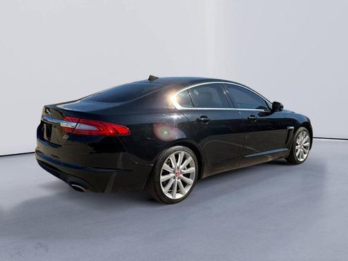 2014 Jaguar XF SC