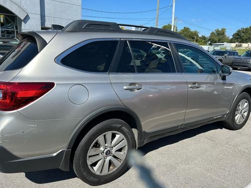 2018 Subaru Outback 2.5i Premium