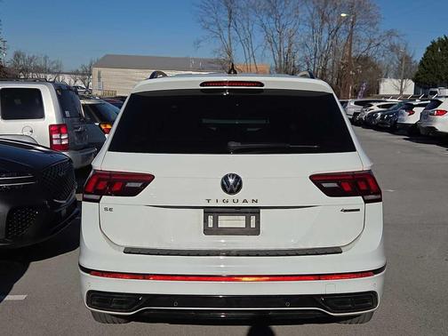 2022 Volkswagen Tiguan 2.0T SE R-Line Black 4MOTION