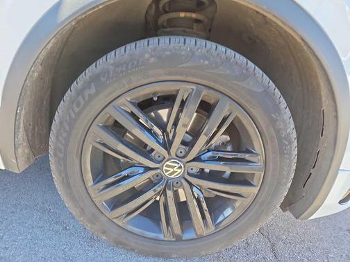 2022 Volkswagen Tiguan 2.0T SE R-Line Black 4MOTION