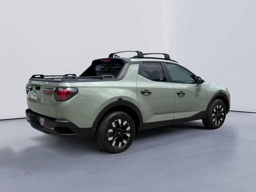 2025 Hyundai SANTA CRUZ SEL Activity