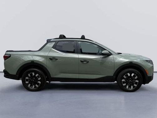 2025 Hyundai SANTA CRUZ SEL Activity