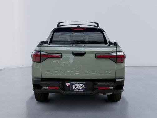 2025 Hyundai SANTA CRUZ SEL Activity