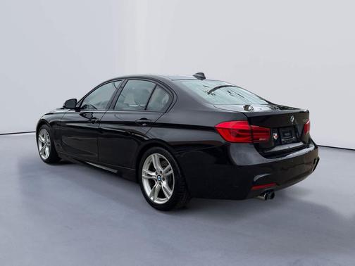 2017 BMW 330 330i