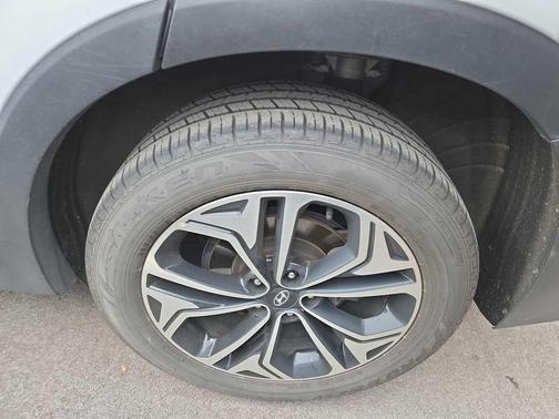 2020 Hyundai SANTA FE SEL 2.4