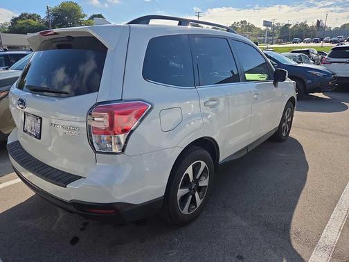 2017 Subaru Forester 2.5i Limited