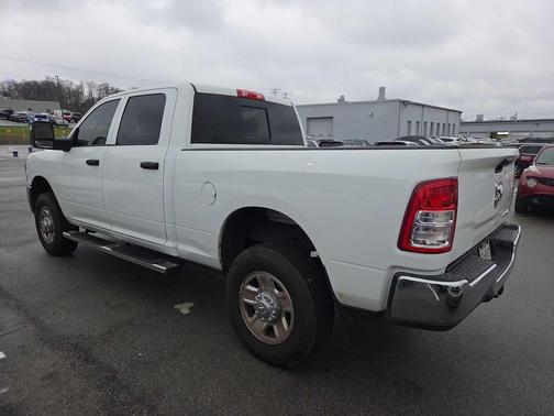 2024 RAM 2500 Tradesman Crew Cab 4x4 6'4' Box