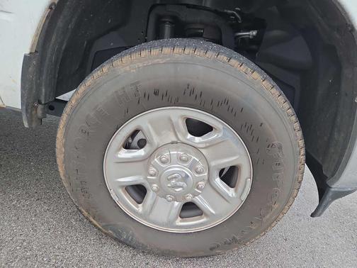 2024 RAM 2500 Tradesman Crew Cab 4x4 6'4' Box