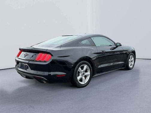 2016 Ford Mustang V6