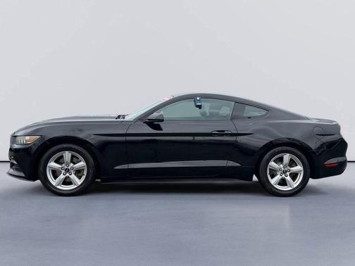2016 Ford Mustang V6