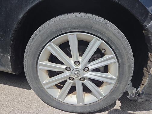 Attitude Black Metallic 2013 Toyota Camry SE