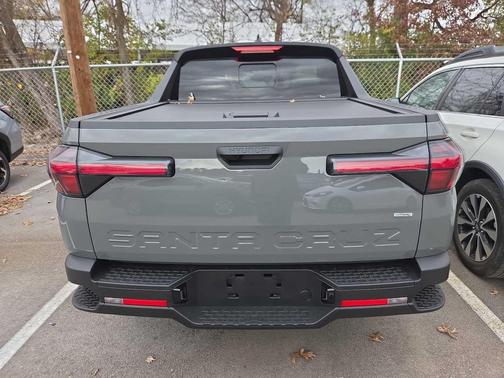 2026 Hyundai SANTA CRUZ SEL Activity