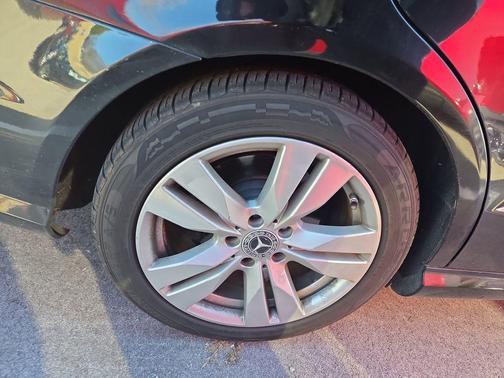 2011 Mercedes-Benz E-Class E 350 Sport BlueTEC