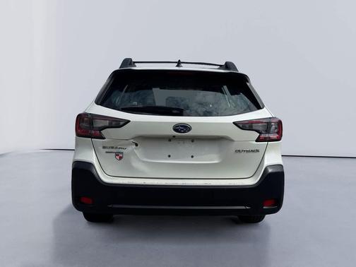 2024 Subaru Outback Base