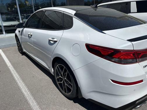Snow White Pearl 2019 Kia Optima SX Turbo