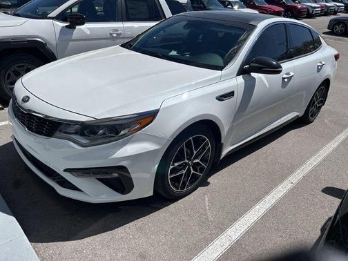 Snow White Pearl 2019 Kia Optima SX Turbo