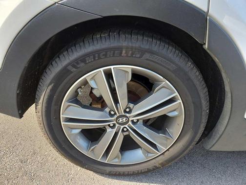 2014 Hyundai SANTA FE GLS