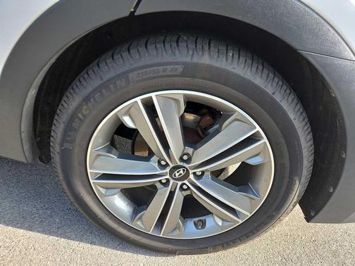 2014 Hyundai SANTA FE GLS