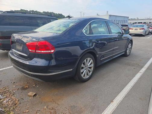 2012 Volkswagen Passat 2.5 SEL