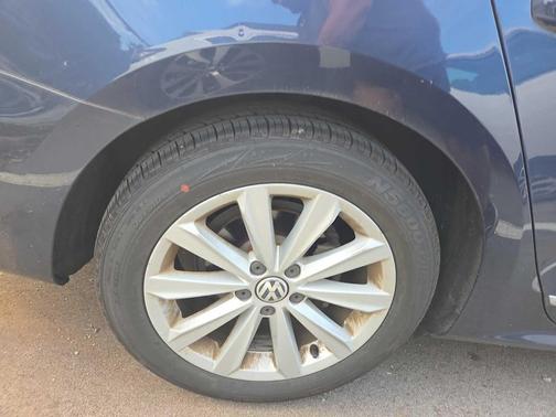 2012 Volkswagen Passat 2.5 SEL