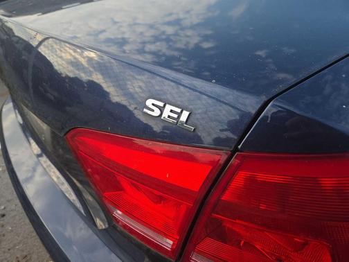 2012 Volkswagen Passat 2.5 SEL