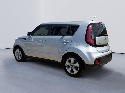 Bright Silver 2017 Kia Soul Base