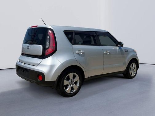 Bright Silver 2017 Kia Soul Base