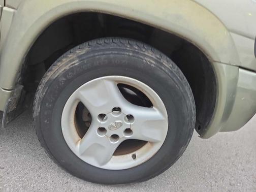 2001 INFINITI QX4 Luxury