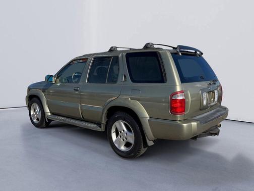 2001 INFINITI QX4 Luxury