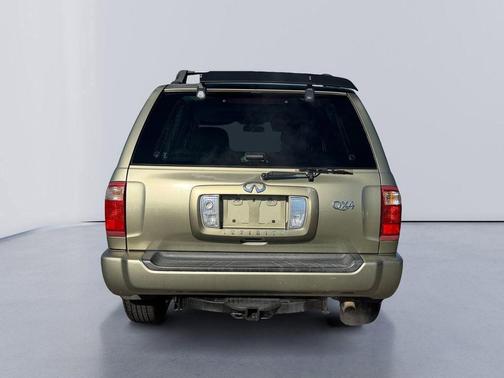 2001 INFINITI QX4 Luxury