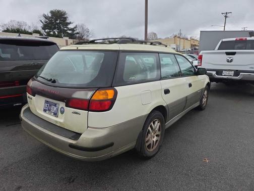 2004 Subaru Outback Base