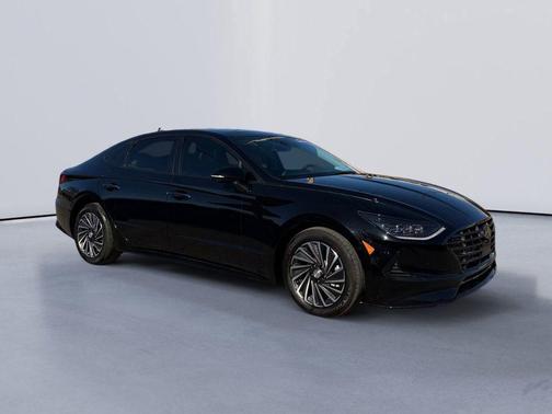 2023 Hyundai SONATA Hybrid Limited