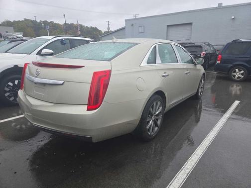 2013 Cadillac XTS Base