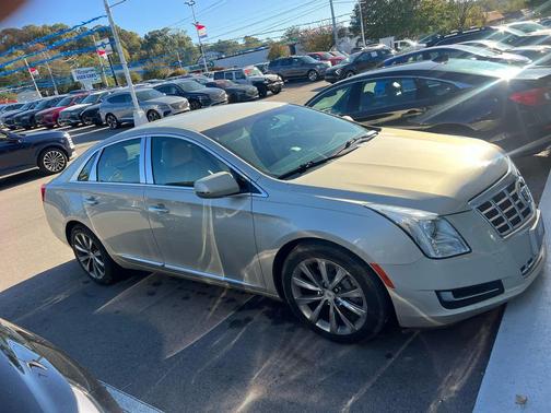 2013 Cadillac XTS Base