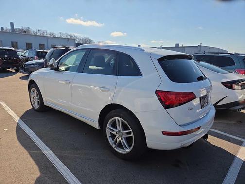 2015 Audi Q5 2.0T Premium Plus