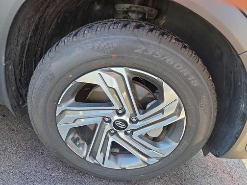 2023 Hyundai SANTA FE SE